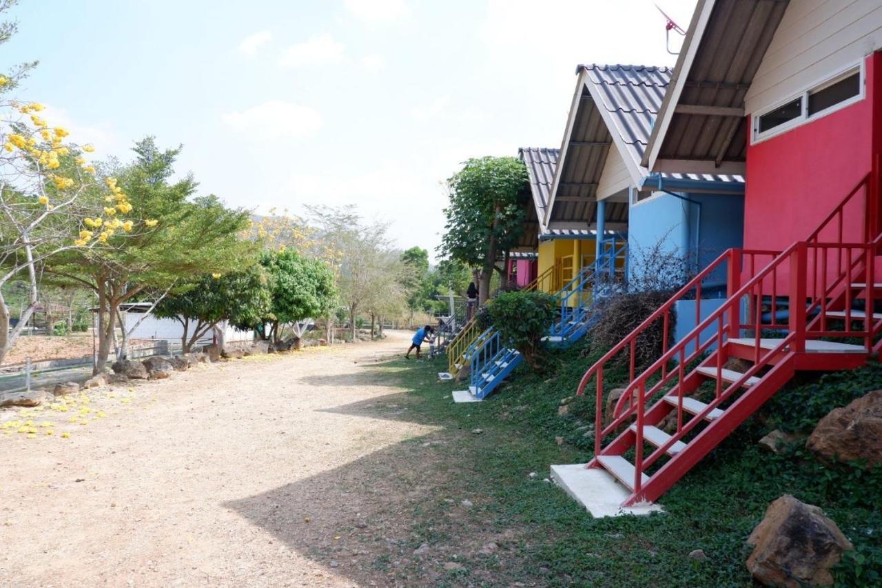 Baan Rai Pray Rung Kaeng Krachan Ban Tha Ling Lom Eksteriør billede